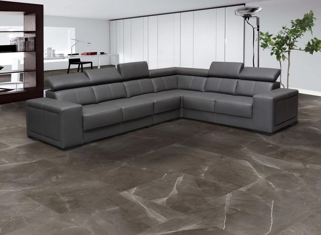 Realizace Obývák s dlažbou Codicer Pulpis Bronce 66x66 (imitace mramoru)