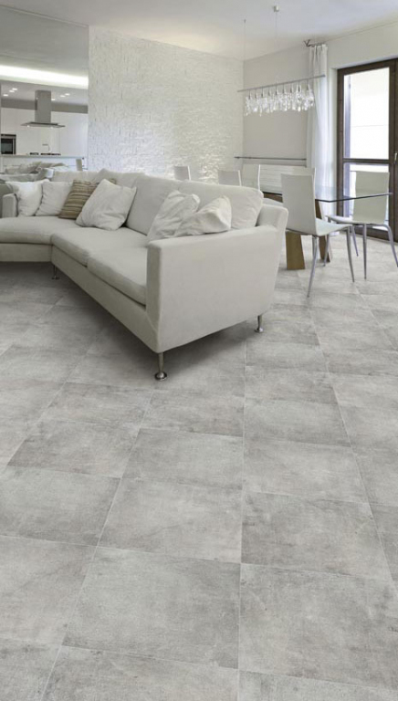 Realizace Protiskluzná dlažba La Fenice Urbanae grip 61,5x61,5