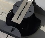 Stěnový dorazový klip na hlavu terče na 2cm dlažbu