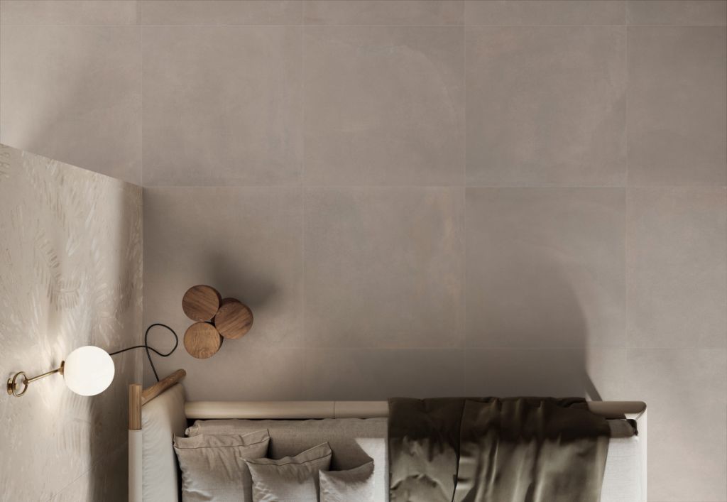 Realizace Šedý betonový obklad Caesar Prima Clay 60×120 Soft Rett.