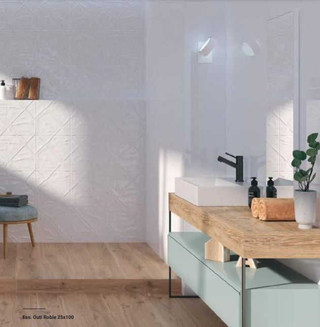 Realizace Moderní koupelna s obklady/dlažbou od Prissmacer Outi Roble 25x100 cm