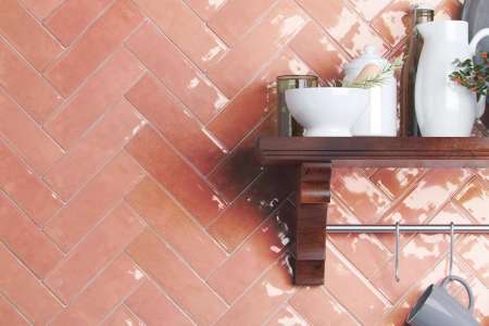 Lesklé růžové obklady Bestile Nolita Rosa 6,5x20 pro romantický interiér