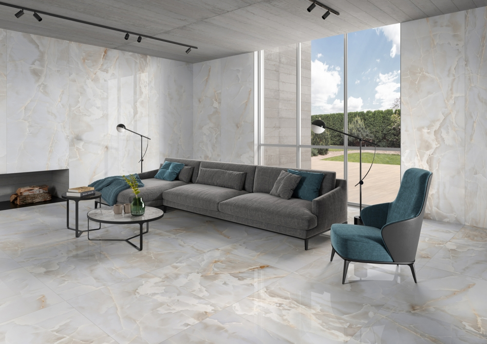 Realizace Dlažba inspirovaná Alabastrem Saime Shine Bianco 90x90 Lucido