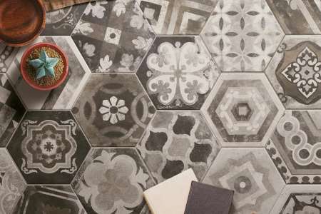 Hnědá vzorovaná retro podlaha z hexagonů CIR Miami