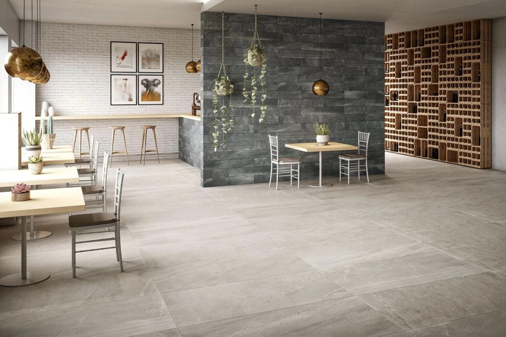 Realizace Realiazce restaurace Deco Dark a Ivory ze serie Coem Brit stone
