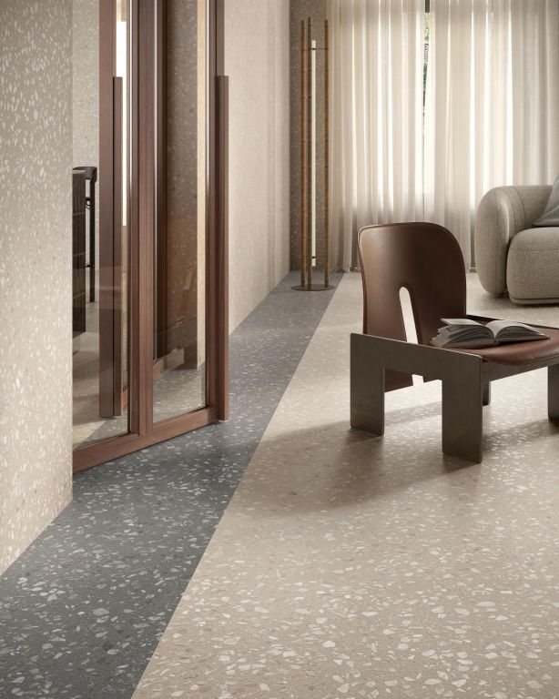 Realizace Kontrast dvou odstínů v terrazzo dekoru