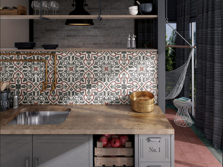Realizace Barevné obklady se vzorem Equipe Art Nouveau