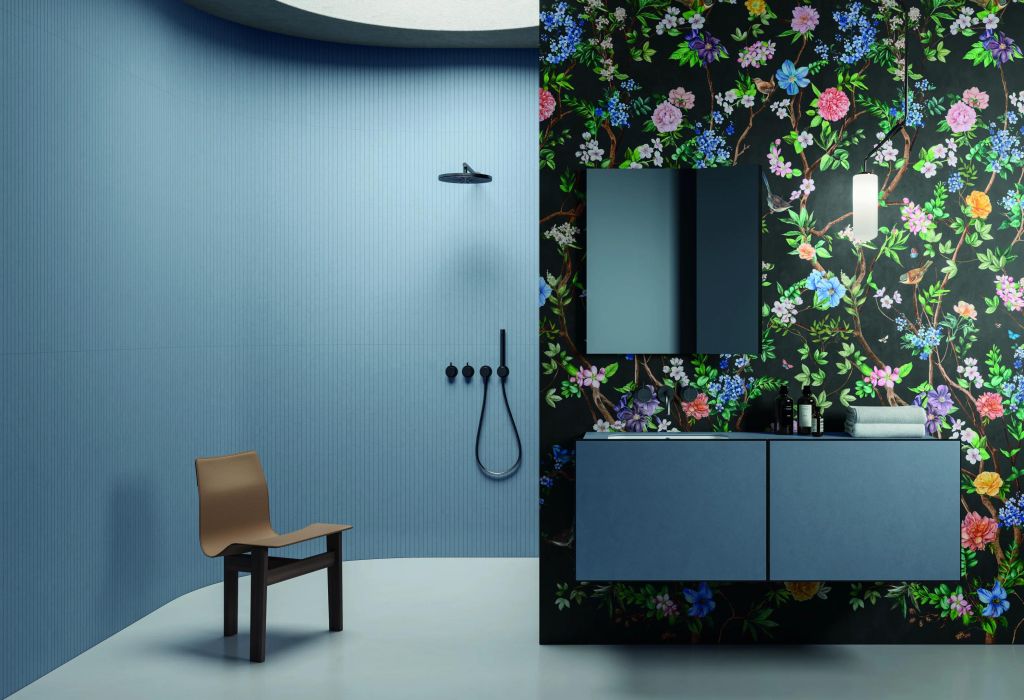 Realizace Moderní modrá koupelna ze série Impronta Decora