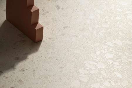 Velkoformátové terrazzo v přírodním odstínu z Itálie