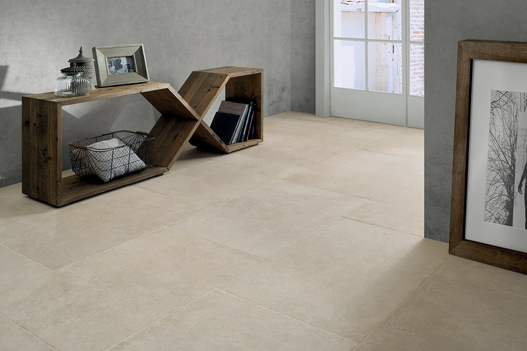 Realizace Světlá béžová dlažba do interiéru od výrobce Coem Ceramiche Castle Ivory 60,4x90,6