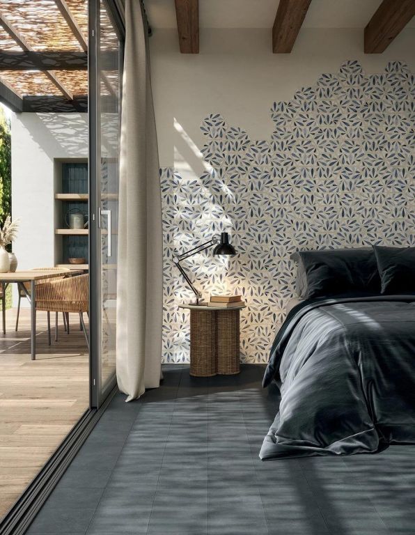 Realizace Na podlaze Terracreta Oltremare 20x20, obklad - Terracreta Dipinto Marna 25x21,6 (Marca Corona)