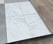 2cm dlažba jako mramor Sichenia Museum Statuario 60x90 Rett. Grip - bílá (skladem)