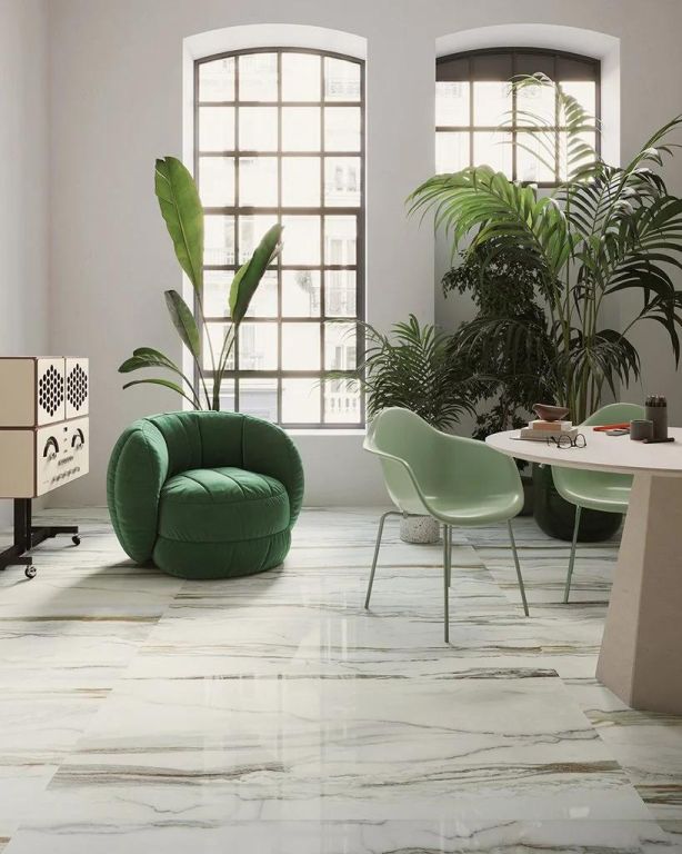 Realizace Romantická jídelna z dlažby ze série Sant Agostino Star Marble Emerald