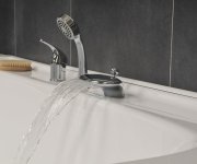 Vanová baterie na okraj vany Rosa, 3-otvorová - napouštění vodopád - RS 025.00CR Vanová stojánková 3-otvorová baterie se sprchovým setem, vodopád, chrom X07P003