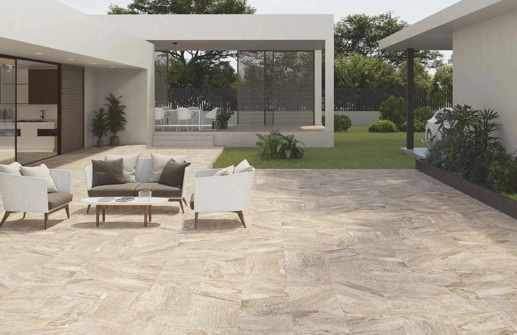 Realizace Terasa - béžová imitace kamene Codicer Oberon Sand 44x66