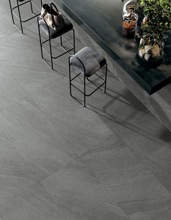Realizace Dlažba vhodná na terasu a jiné venkovní prostory Mirage Lagoon LG04 Sharkskin