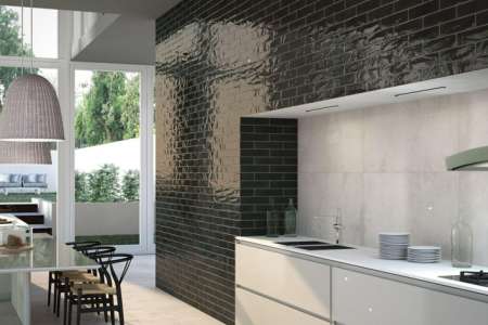 Deceram Opal Black 7,5*30 za dobrou cenu
