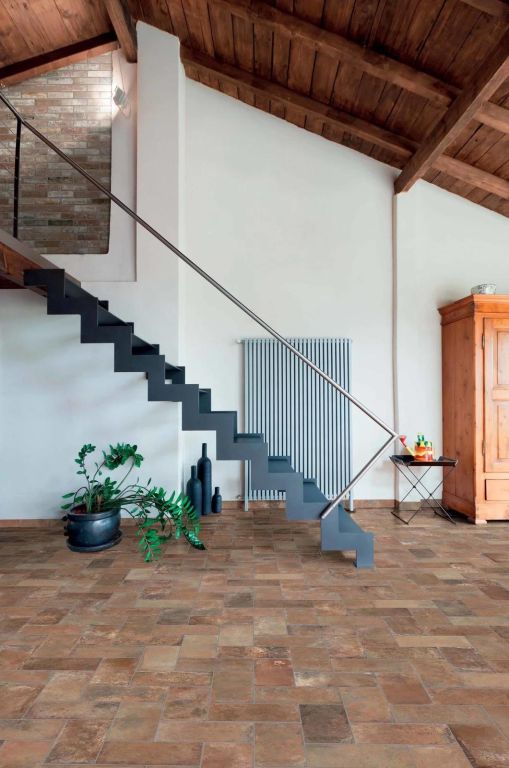 Realizace Dlažba v designu cihly - Dado Tavellone v barvě Firenze IN